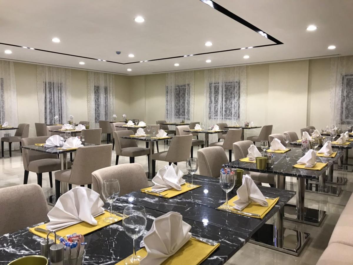 Ion Hotel Эль-Хубар Экстерьер фото